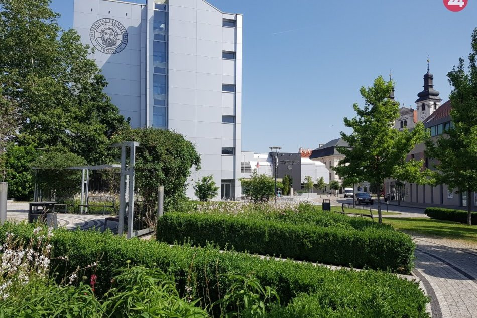 Трнавський університет у Словаччині